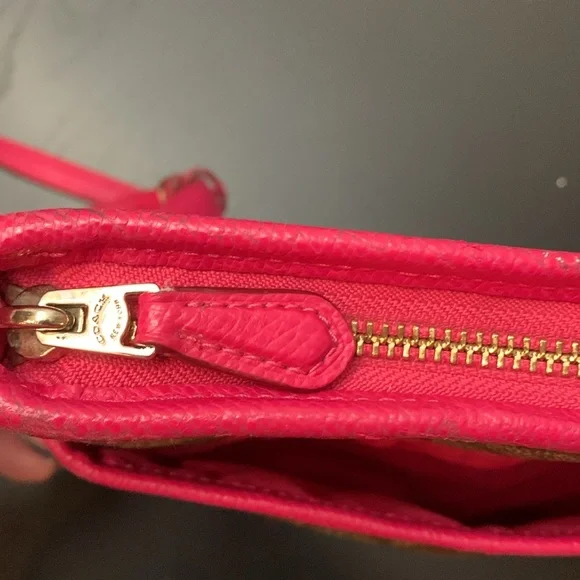 Coach F34938 signature file crossbody brown/khaki/pink and gold metal - Picture 9 of 9